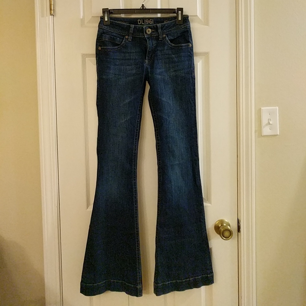 DL 1961 joy flare in pulse 25